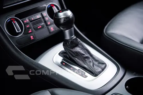 Q3 1.4 TFSI/TFSI Flex S-tronic 5p