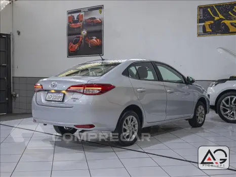 YARIS 1.5 16V Sedan XS Connect