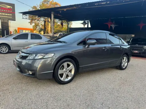 Honda Civic 1.8 16V 4P FLEX LXS AUTOMÁTICO 4 portas