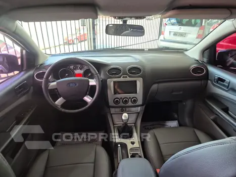 FORD FOCUS 2.0 HAT