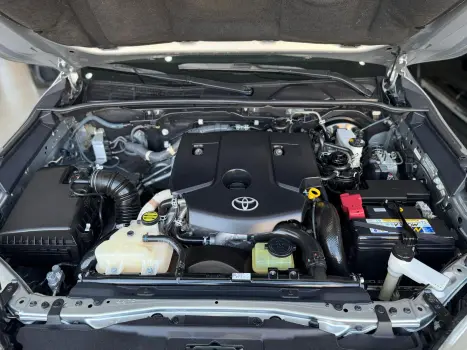 HILUX 2.8 D-4d Turbo CD SRV 4X4