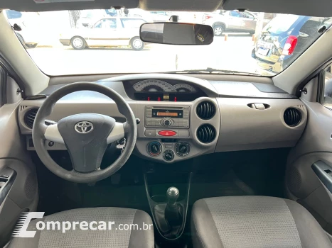 ETIOS 1.5 XS Sedan 16V