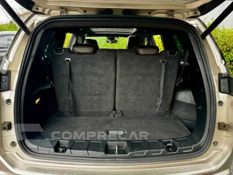 COMMANDER - 2.0 TD380 TURBO OVERLAND AT9