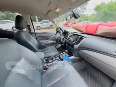 L 200 Triton 2.4 16V SPORT HPE 4X4 CABINE DUPLA TURBO DIESEL