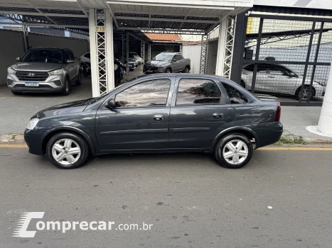 CORSA 1.4 MPFI Premium Sedan 8V