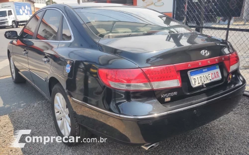 AZERA 3.3 MPFI GLS Sedan V6 24V