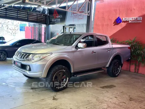 Mitsubishi L200 TRITON 2.4 16V TURBO DIESEL SPORT HPE TOP CD 4P 4X4 AUT 4 portas