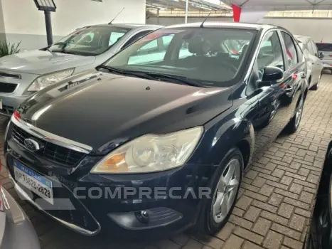 FORD FOCUS HATCH - 2.0 GLX 16V 4P AUTOMÁTICO 4 portas