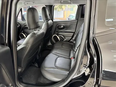 RENEGADE 1.8 16V Longitude