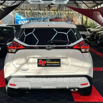 KICKS 1.6 XPLAY CVT