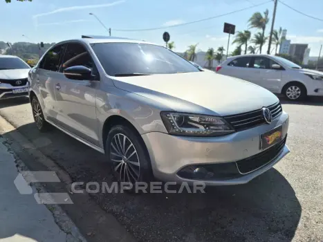 JETTA 2.0 TSI Highline 211cv