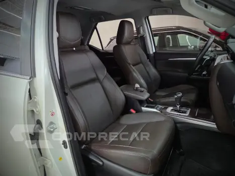 HILUX SW4 2.8 SRX 4X4 7 LUGARES 16V TURBO INTERCOOLER DIESEL