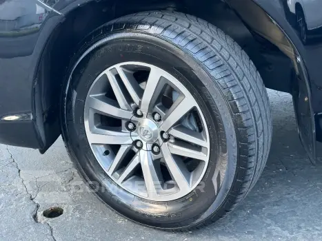 Hilux CD SR 4x2 2.7 16V/2.7 Flex Aut.