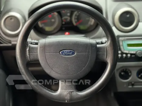 FIESTA 1.6 ROCAM SEDAN 8V FLEX 4P MANUAL
