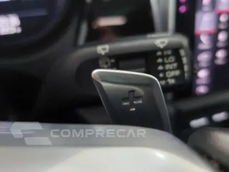 MACAN - 2.0 16V 4P AUTOMÁTICO