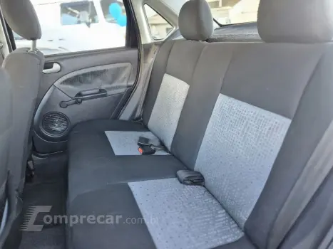 Fiesta Sedan SE 1.6 8V Flex 4p