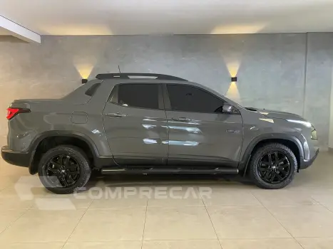 TORO 2.0 16V Turbo Ultra 4WD