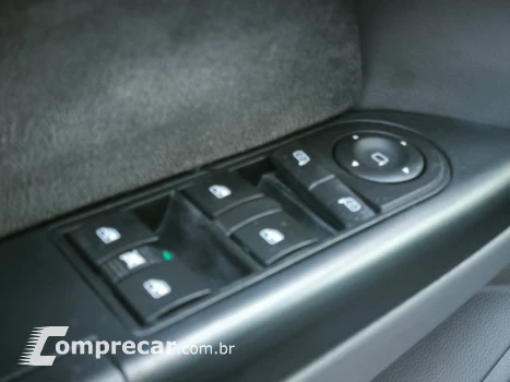 VECTRA 2.0 MPFI Elegance 8V 140cv