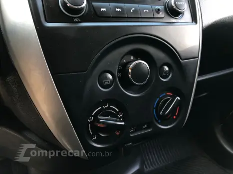 Versa 1.6 16V Flex Sv 4P Manual