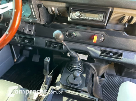 DEFENDER 2.5 SW HCPU 130 4X4 TURBO DIESEL 4P MANUAL