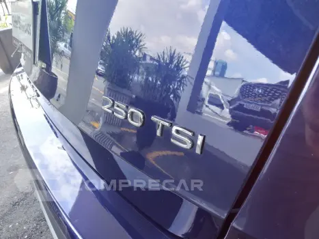 TAOS 1.4 250 TSI TOTAL FLEX HIGHLINE AUTOMÁTICO