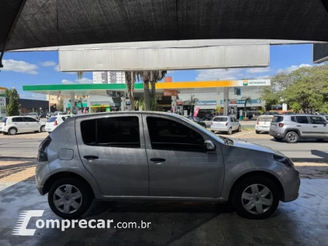 SANDERO - 1.6 EXPRESSION 8V 4P MANUAL