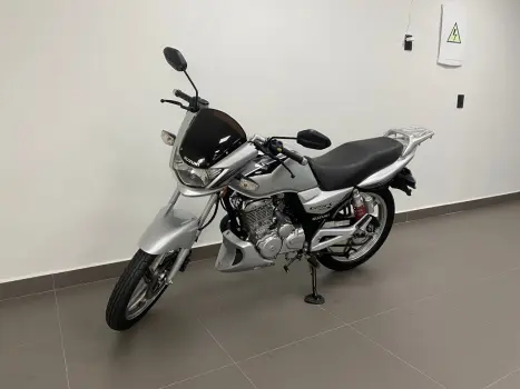 SUZUKI GSR 125 S