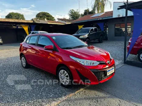 Toyota YARIS 1.3 16V XL Live 4 portas