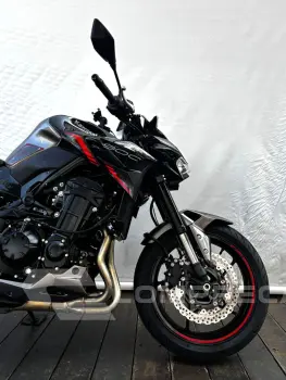 KAWASAKI Z900