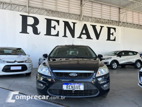 FORD FOCUS 1.6 GLX 16V 4 portas