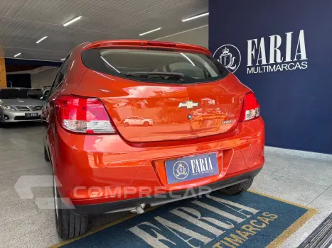 ONIX HATCH LT 1.0 8V FlexPower 5p Mec.