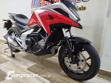 NC 750X 700 cc