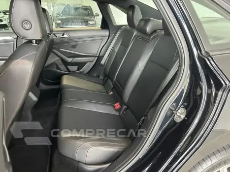 JETTA R-LINE 250 TSI 1.4 FLEX 16V AUT.