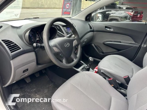 HB20S - 1.6 COMFORT PLUS 16V 4P MANUAL