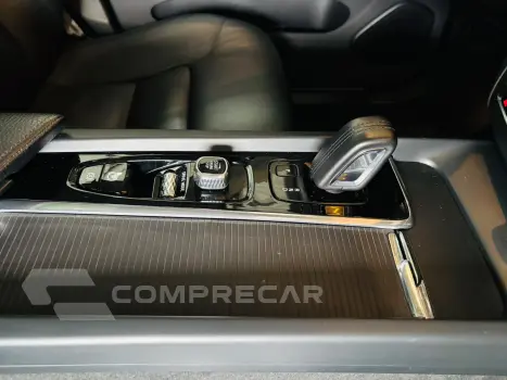 XC60 2.0 T8 Hybrid Momentum AWD Geartronic
