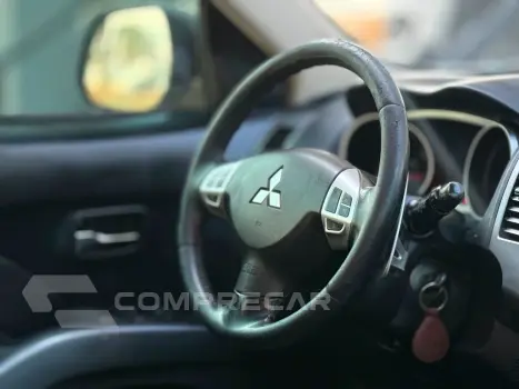 OUTLANDER 2.0 16V 160cv Aut.