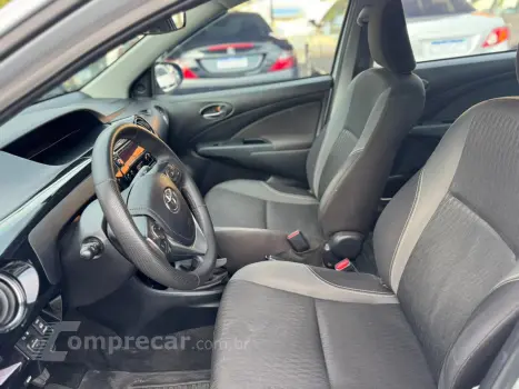 ETIOS 1.5 XS Sedan 16V