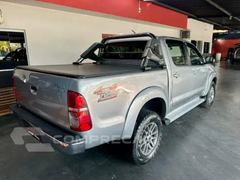 Hilux Caminhonete 3.0 4P 4X4 SRV TURBO DIESEL CABINE DUPLA