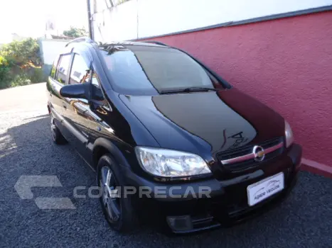 CHEVROLET ZAFIRA 2.0 MPFI Elegance 8V 4 portas