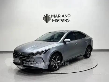 BYD KING 1.5 DM-I PHEV GS AUTOMÁTICO 4 portas