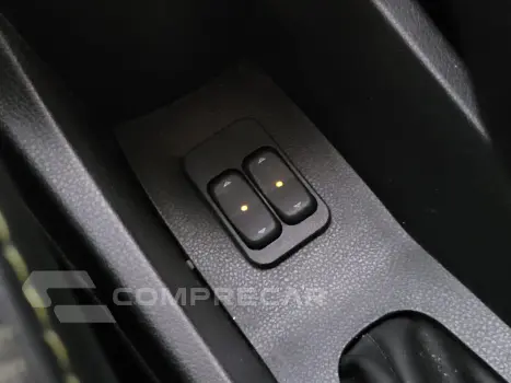 Kwid KWID OUTSIDER 1.0 Flex 12V 5p Mec.