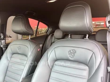 FASTBACK 1.3 TURBO 270 FLEX ABARTH AT6