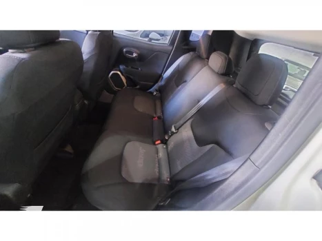 RENEGADE - 1.8 16V LONGITUDE 4P AUTOMÁTICO