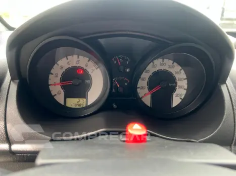 FIESTA 1.6 MPI Class Hatch 8V