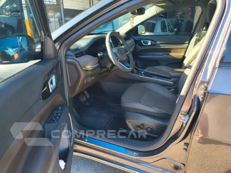 COMMANDER 2.2 Turbo Overland