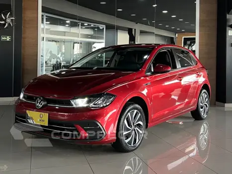 Volkswagen POLO 1.0 170 TSI HIGHLINE AUTOMÁTICO 4 portas