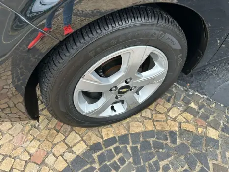 ONIX HATCH LT 1.4 8V FlexPower 5p Mec.