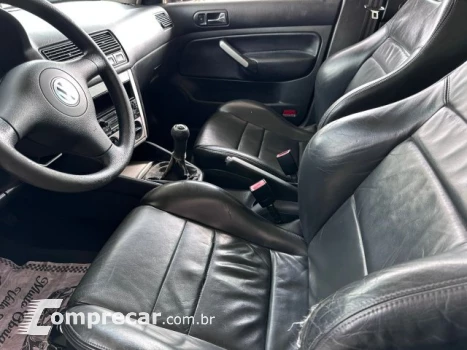 GOLF - 1.6 MI 8V 4P MANUAL