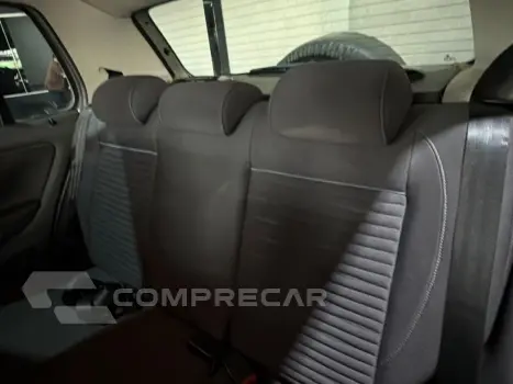 CROSSFOX 1.6 MI FLEX 8V 4P MANUAL