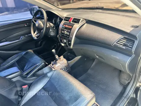 CITY 1.5 LX Sedan 16V